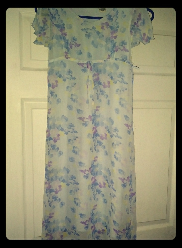 Maxi flowing floral EASTER dress🐰🐇🐣🐤